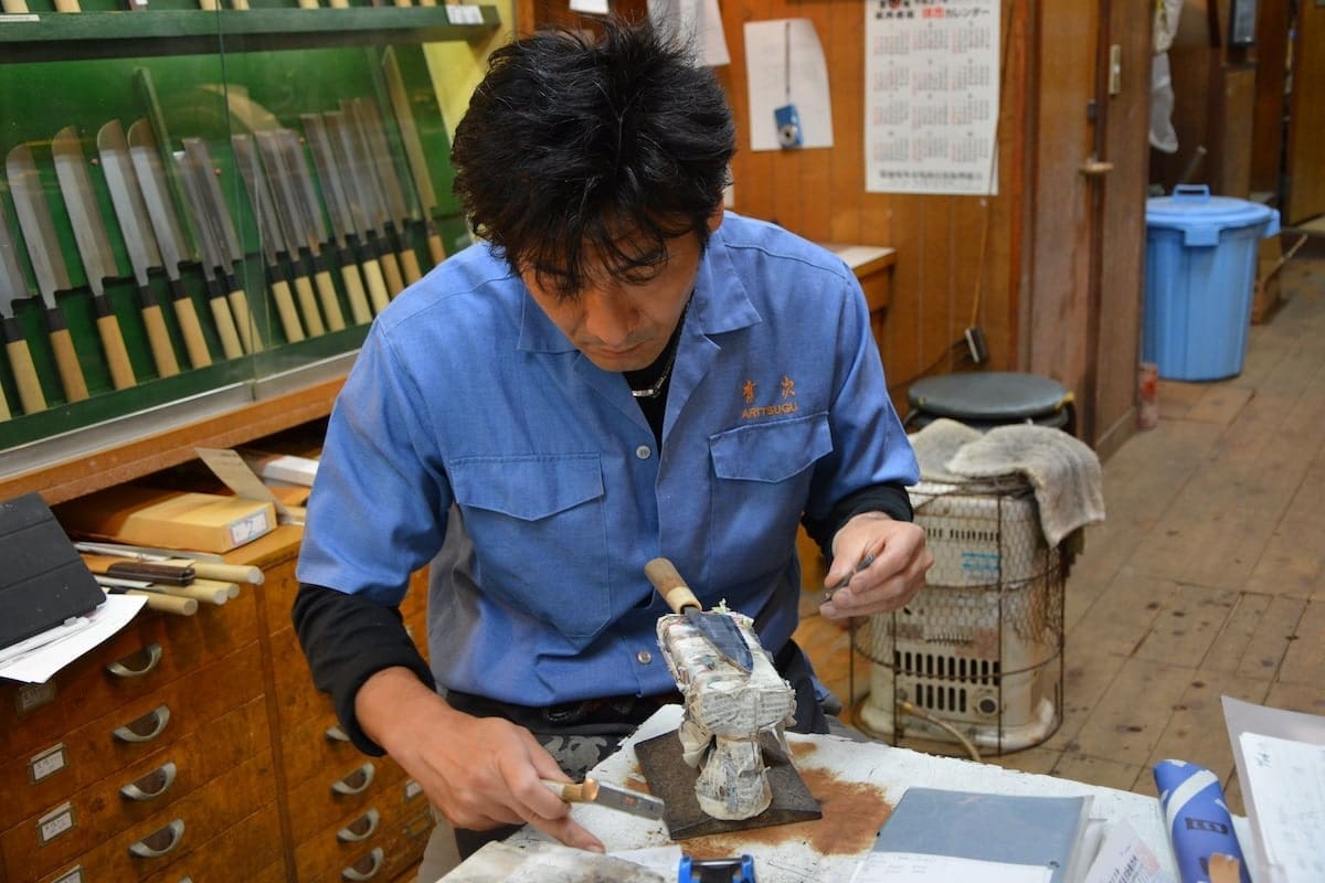 How to Make Your Own Knife in Japan: Best Classes Guide