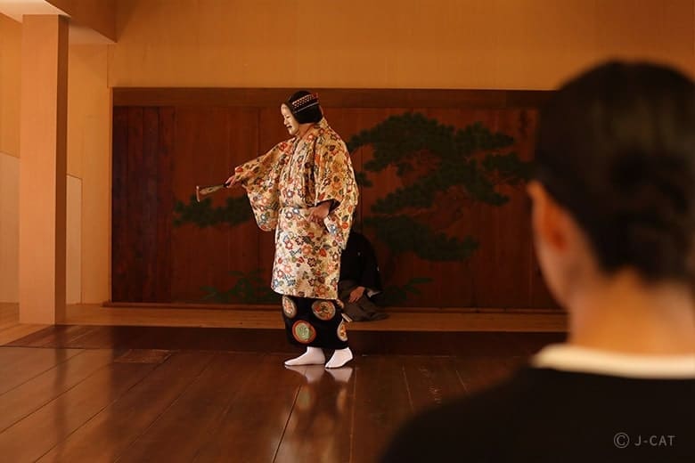 noh theater, Japan traditional and cultural thing to do
