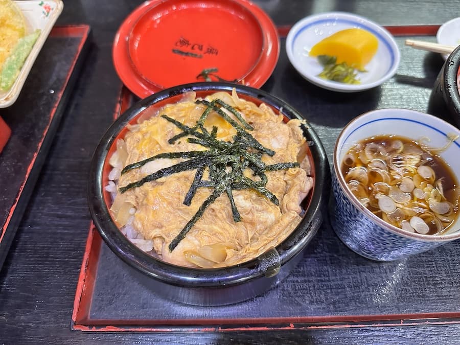 oyakodon Japanese dish