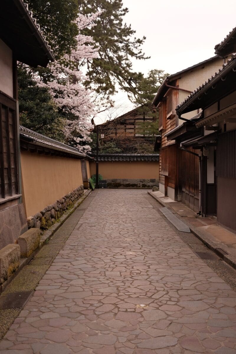 Historic earthen walls and lane in Kanazawa's Nagamachi samurai district