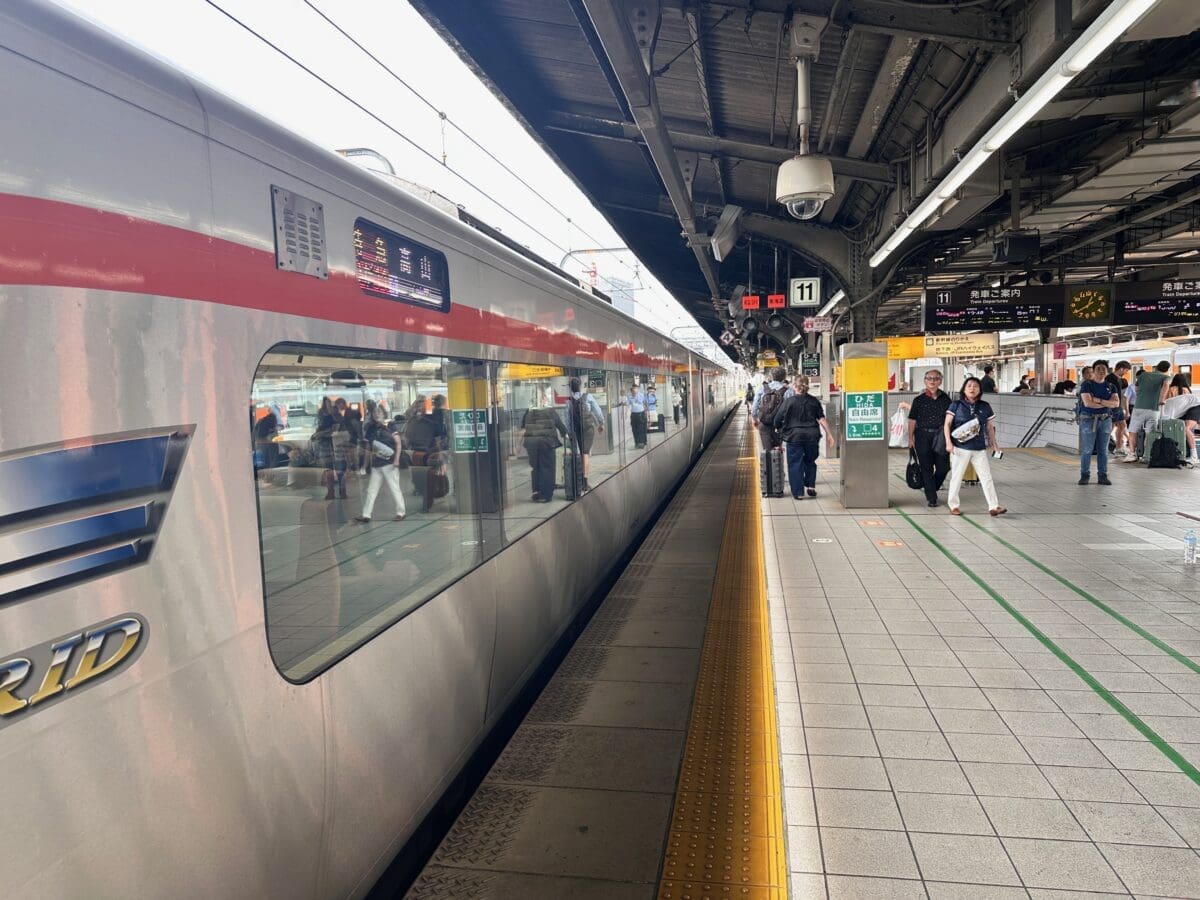 Limited Express Hida train at platform 11 in Nagoya station